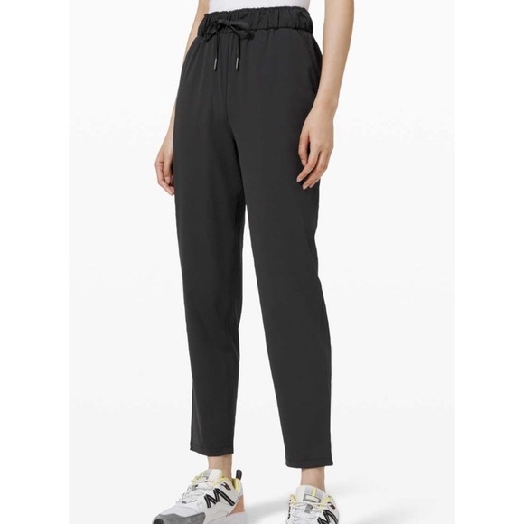Lululemon Keep Moving Joggers Black Size 6 Women's Pants MINT Preppy Athletic